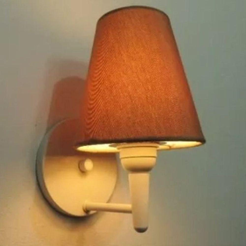 Arandela Cone Md-2004 Base Branco Cúpula Em Tecido 14-14x07cm Palha - Bivolt - 8