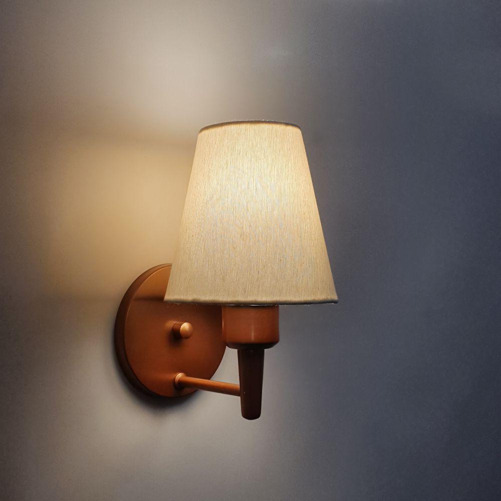 Arandela Cone Md-2004 Base Cobre Cúpula Em Tecido 14-14x07cm Algodão Crú - Bivolt - 2