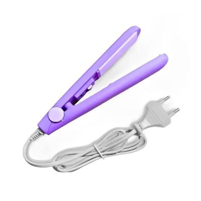 Mini Prancha Portátil Chapinha Bivolt Compacta, Rápida E Eficiente - Bivolt