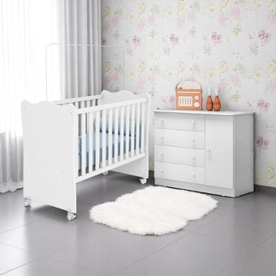 Conjunto Infantil com Berço Convencional Doce Sonho em MDP e Cômoda Branco para Quarto de Bebê