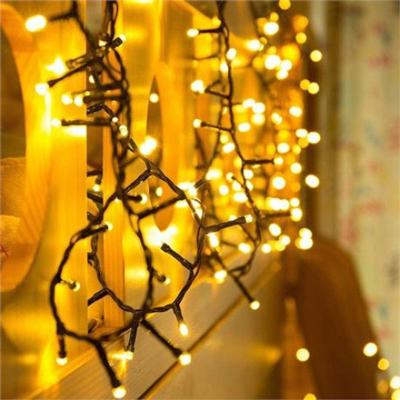 10 Metros De Led Pisca Cordão Com 100 Lampadas Formato Gota Fio Preto Branco Quente