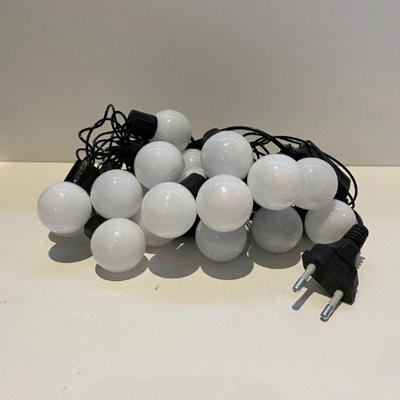 Cordão De Lampadas De Led Formato Bolinha Opaca Branco