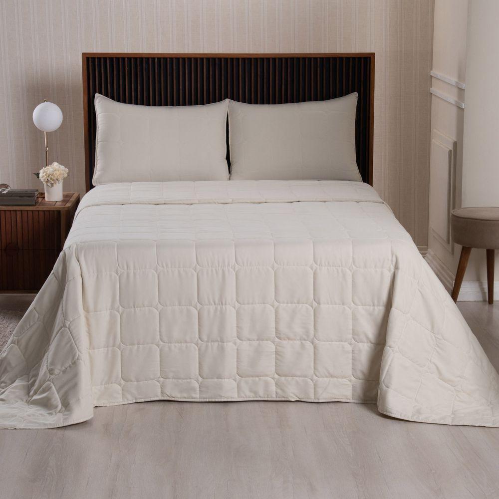 Kit Cobre Leito Colcha Speciale Casal Matelado Toque Acetinado 400 Fios 3 Peças Palha - 100% Poliéster - 2