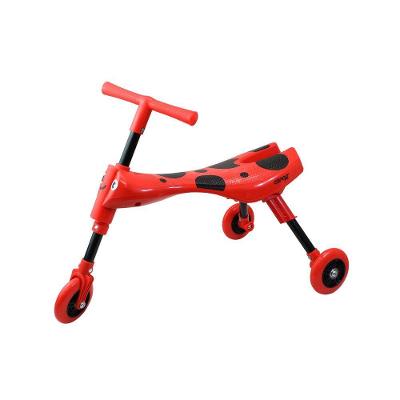 Triciclo Infantil Dobrável Vermelho E Preto - Compacto E Prático Para Crianças