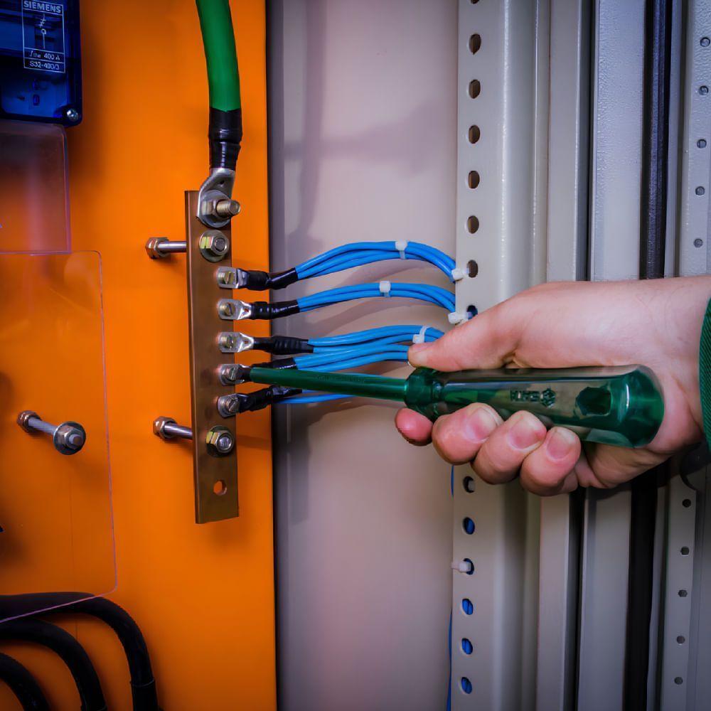 Chave De Fenda Isolada Pvc 1-8x6" - St61421 - Sata Chave De Fenda Isolada Pvc 1-8x6 Sata - 4