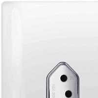 Tomada Universal Vertical 2p+t 10a Com Placa 4x2 Branca E Cromada - Dc 1200-12 - Novara - 2