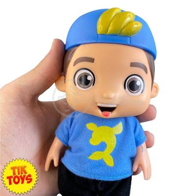 Boneco Luccas Neto Articulado Fala 14 Frases 19cm