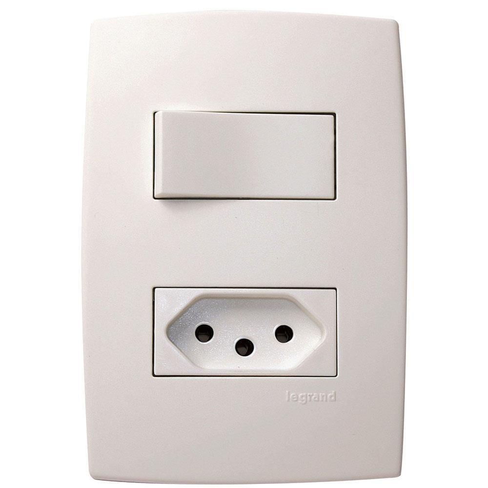 Conjunto De Interruptores Simples + Tomada 2p+t Pb 10a - 615074 - Pial Cj.int.s+tom 2p+t Pb Pplus 10a Pial 615074 - 1