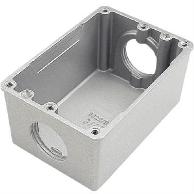 Caixa Para Piso 4x2 Baixa De 1-2 Polegadas - 56120011 - Tramontina Caixa P-piso 4x2 R.1-2 Baixa 56120-011 Tramontina