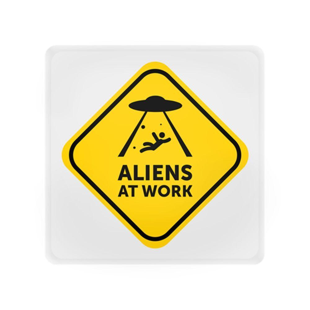 Luminária Slim Futurista Aliens Em Ação Com Usb - Iluminação Intergaláctica Moderna - 3