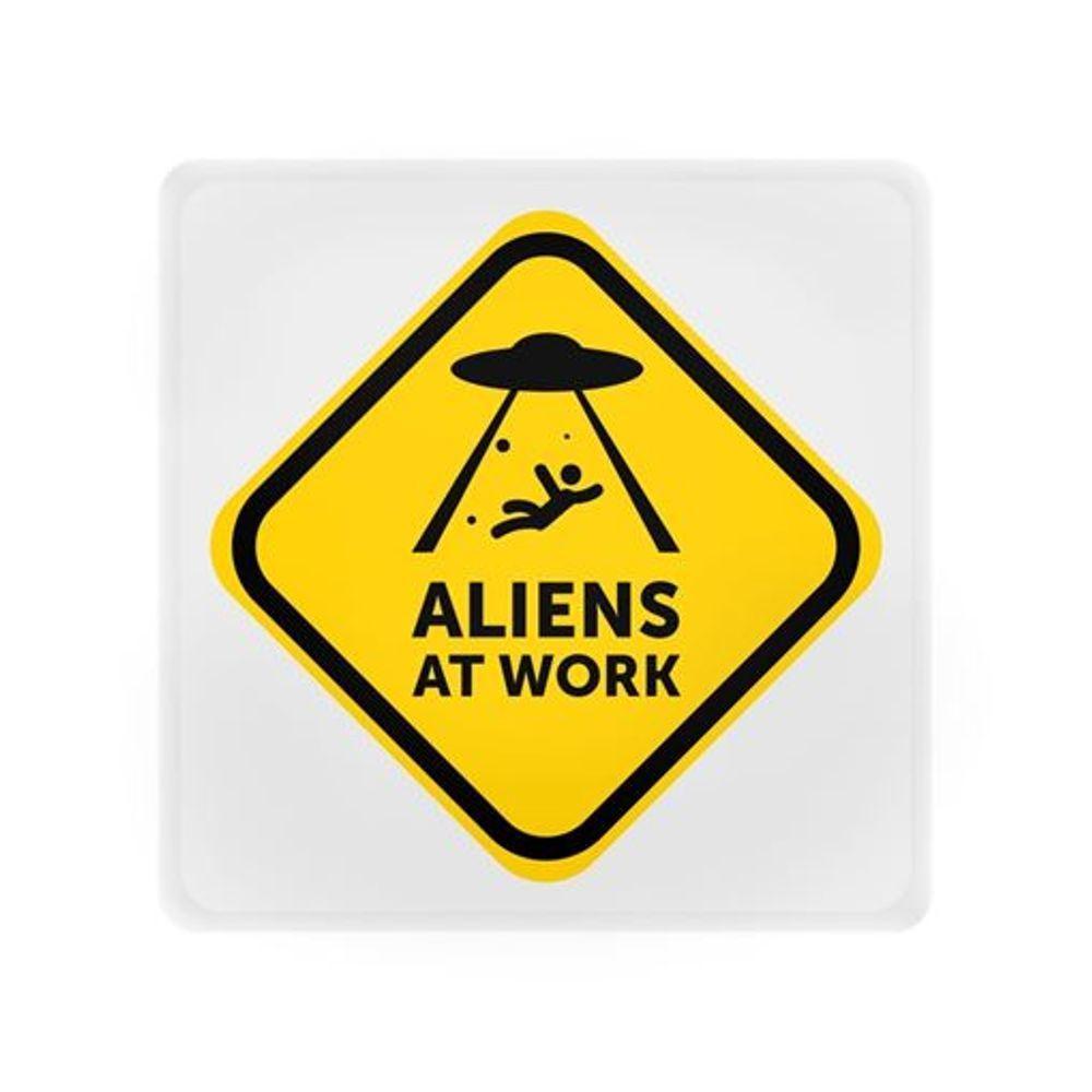 Luminária Usb Mini Box Alienígena: Brilho E Estilo Para Seu Espaço! - 1