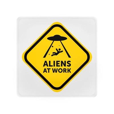 Luminária Usb Mini Box Alienígena: Brilho E Estilo Para Seu Espaço!