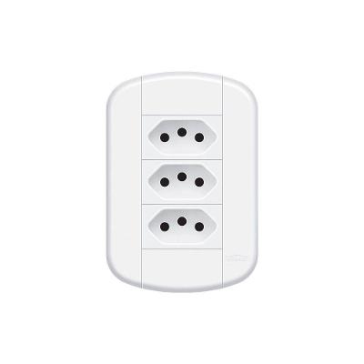Tomada Tripla Fame Blanc+ 2p+t 20a Com Placa 4x2 Branca