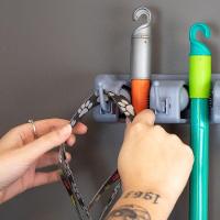 Suporte Vertical Organizador Para Vassouras E Utensílios - Praticidade E Estilo Em Cinza