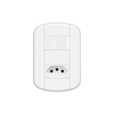 Interruptor Simples E Tomada 2p+t 20a Fame Blanc+ Distanciados Com Placa 4x2 Branco