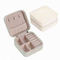 Mini Porta-jóias Em Couro Sintético Verde - 1