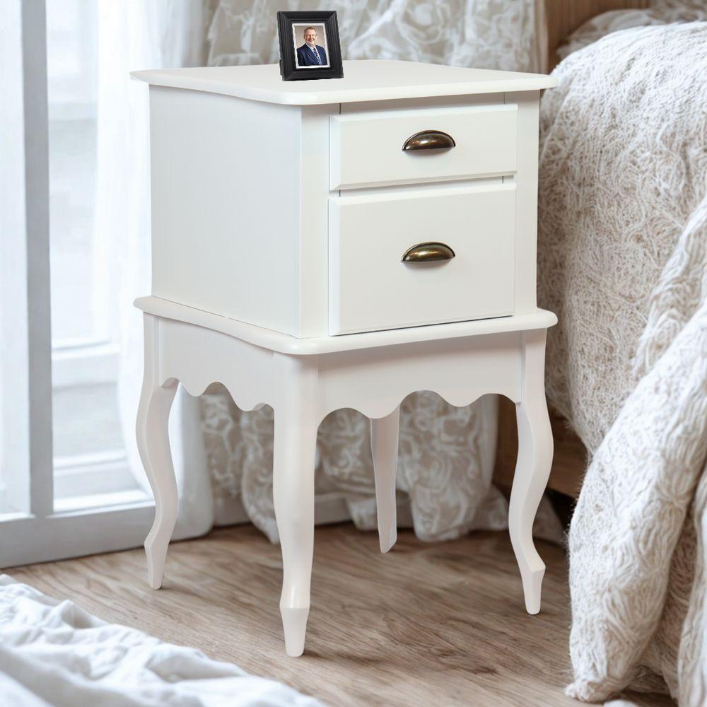 Mesa De Cabeceira Clássica Com Puxadores Concha E Pés Luiz Xv - Branco Laca - 1