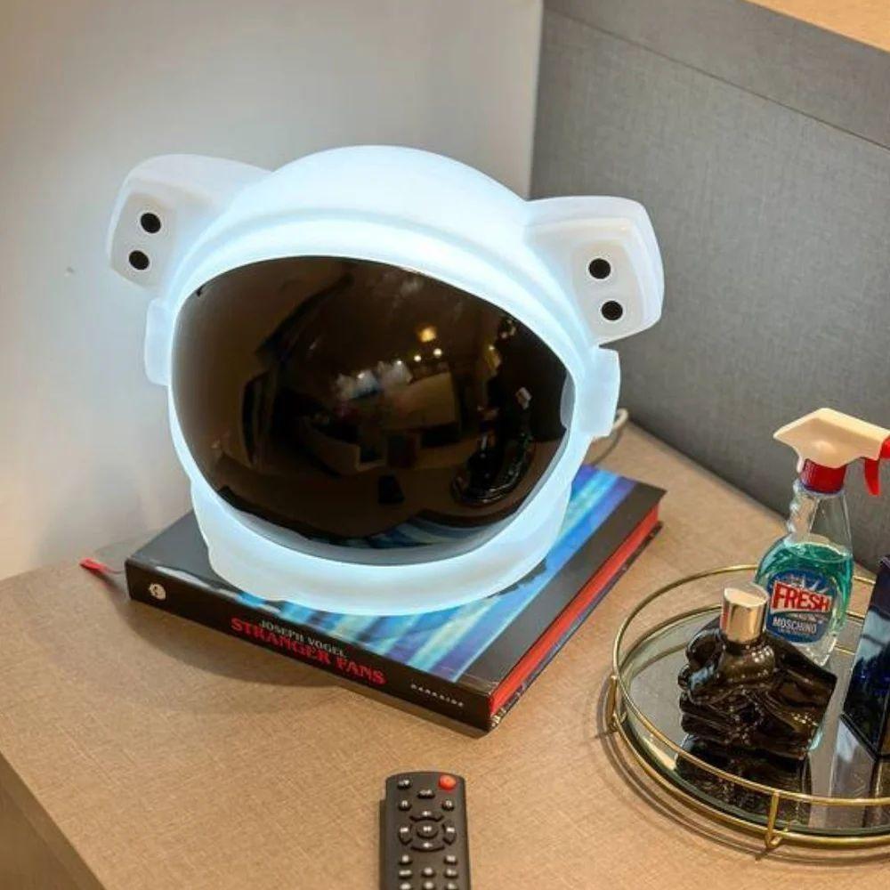 Luminária Capacete De Astronauta 3d Decoração Criativa Bivolt - 5
