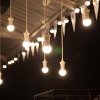 Lâmpada Pera De Led Luz Amarela 3000k 15 Watts Bivolt - 278140570 - Avant - 3