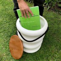 Banqueta Baú Ondulada Tampo De Madeira E Alça Em Corda Náutica - 3