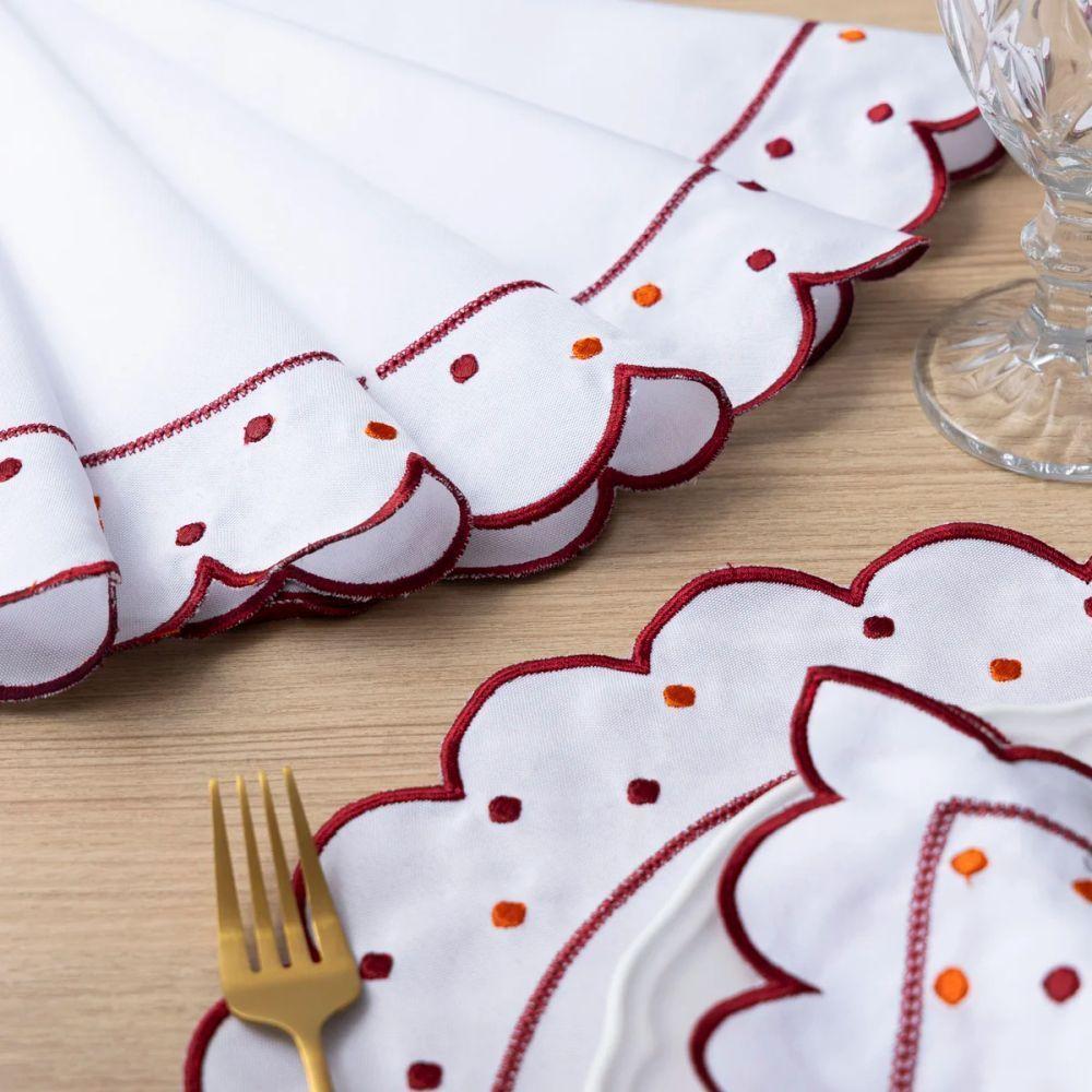 Jogo Americano Com Guardanapo Bordado 6 Lugares 12 Peças Poá Branco Bordado Bordô - 6