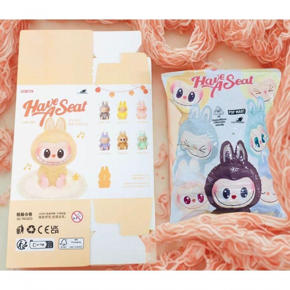 Labubu Boneco De Pelúcia Sentado Chaveiro Surpresa - 2