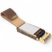 Barbeador E Aparador Kemei Rscw-5500 Recarregável Dourado Com Couro E Espelho Bivolt