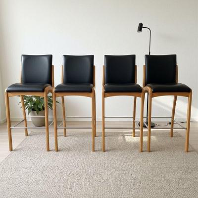 Kit 4 Banqueta Aura Alta Madeira Maciça E Courino Preto Design Moderno Conforto Com Apoio Para Pés Mobília Decor