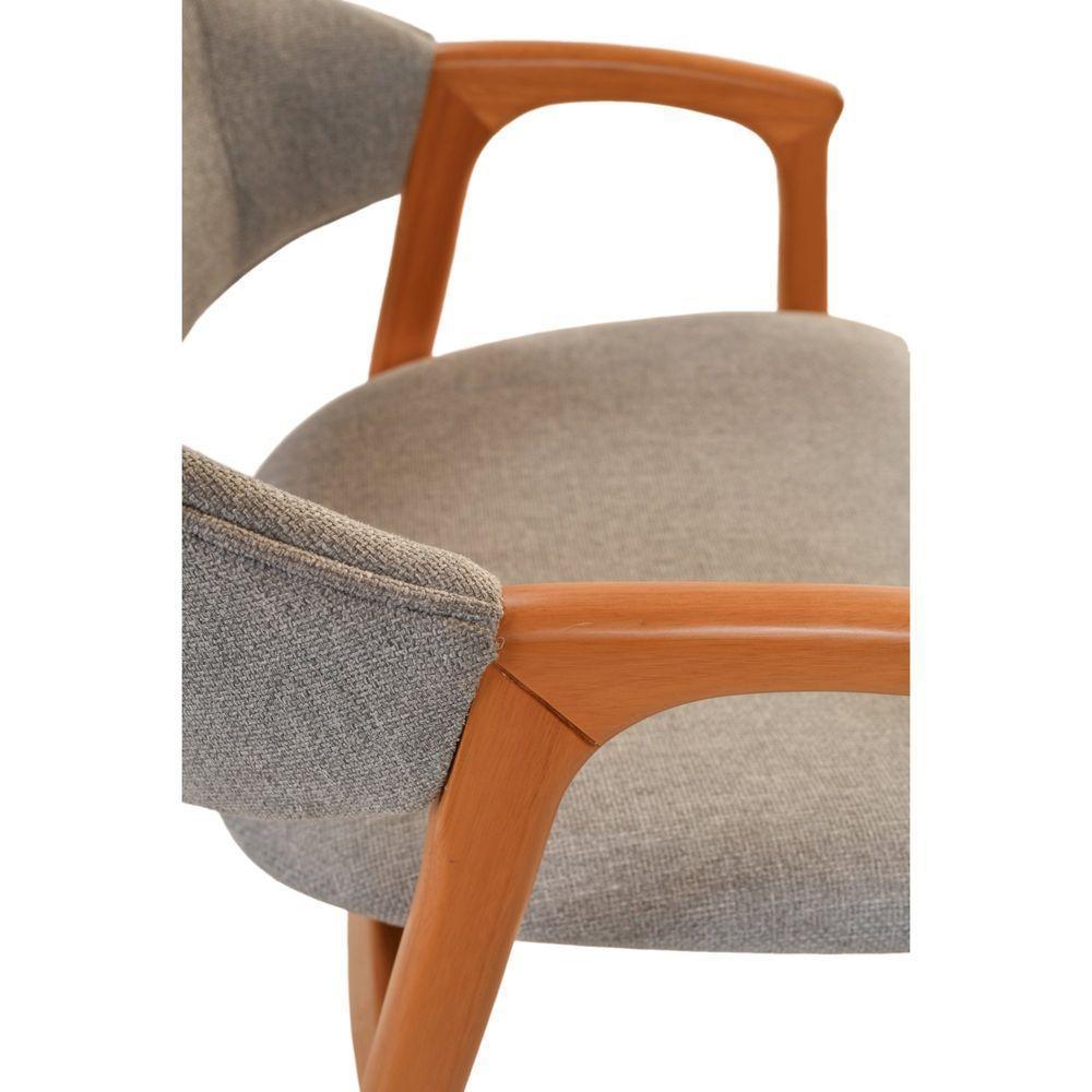 Cadeira Jantar Pietra Poltrona Com Braço Madeira Maciça Amêndoa Estofada Em Linho Cinza Claro Encosto Curvo Moderna - 7