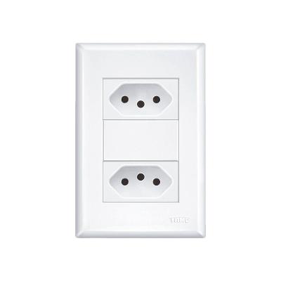 Tomada Dupla Fame Evidence 2p+t 10a Com Placa 4x2 Branco