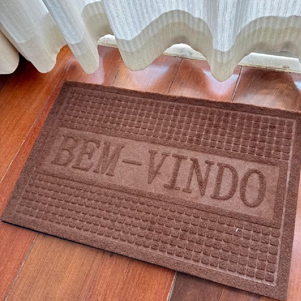 Capacho Emborrachado Aveludado Entrada Porta Loja Apartamento Tapete Antiderrapante Bem Vindo Marrom - 1