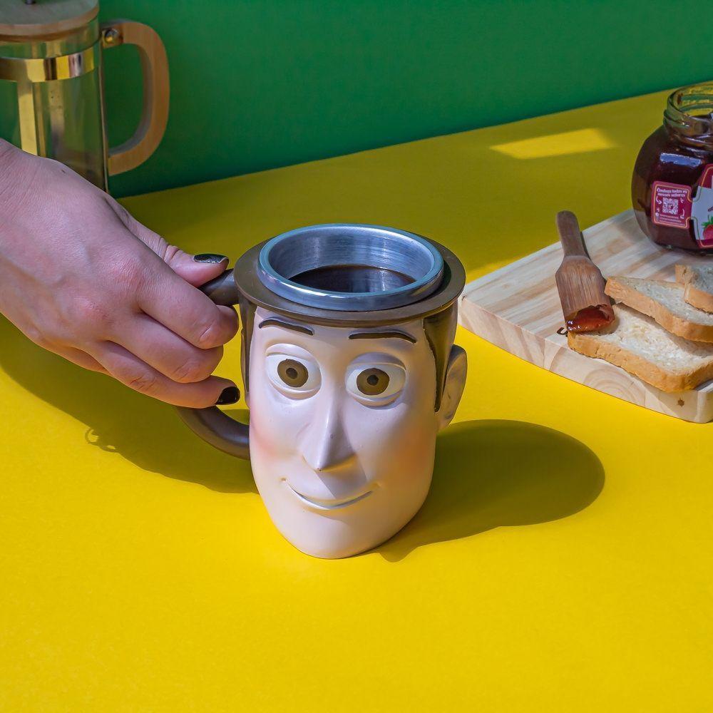 Caneca 3d Do Xerife Woody: Sinta A Magia Do Toy Story Em Cada Gole! - 3