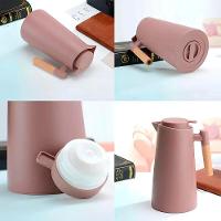 Garrafa Térmica Luxuosa 1l Com Alça De Madeira E Ampola De Vidro - Estilo E Praticidade