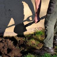 Mini Pá Enxada Dobrável Multifuncional 3 Em 1 Com Bússola - 5