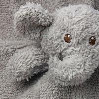 Naninha De Pelúcia Cinza Para Bebês - Carinho E Conforto Em Cada Abraço - 2