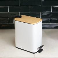 Lixeira 5l Retangular De Metal Com Pedal E Tampa Em Bambu Branca Lyor - 5