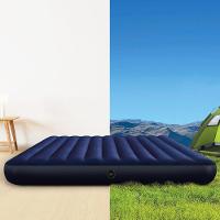 Colchão Inflável Casal King Dura Beam Downy Aveludado 272kg Com 2 Travesseiros Infláveis E Bomba Manual Intex