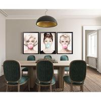 Quadro Decorativo Mulher Mascando Chiclete Com Moldura Preto - 3