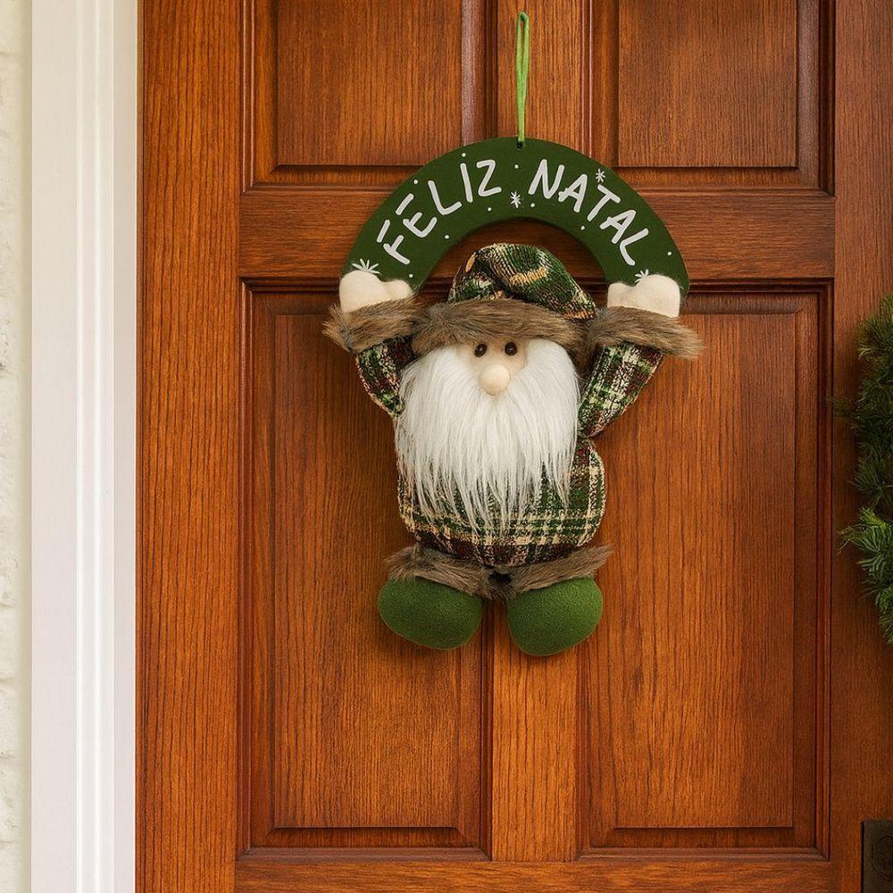 Guirlanda Placa Feliz Natal Madeira Papai Noel Decorativo Pelúcia Verde Xadrez E Gorro Crochê 30cm - 2