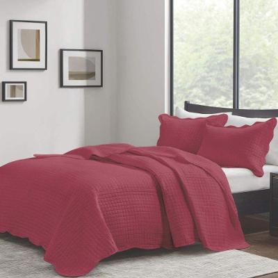 Kit Cobre Leito Casal Milão Liso + 2 Porta Travesseiros Geometrico Vermelho