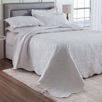 Kit Cobre Leito Casal Classic Liso Ultrasonic + 2 Porta-travesseiros Floral Branco