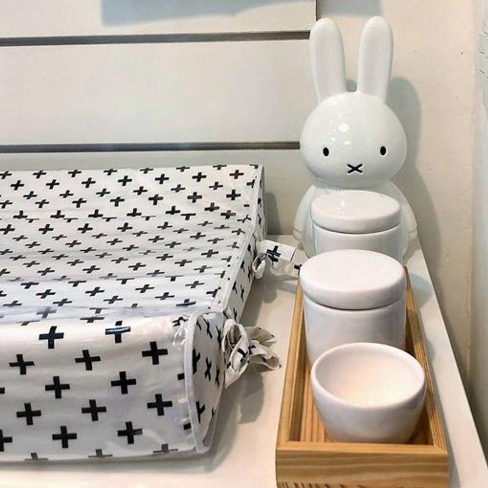 Coelho Laqueado Mini Miffy Para Decoração De Ambientes - 1