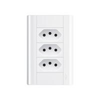 Tomada Tripla Fame Modulare 2p+t 20a Com Placa 4x2 Branco - 1