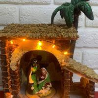 Presepio Natal Sagrada Familia Giratorio Iluminado Som Natalino Acende Gira Manjedoura Casa Loja Mesa Estante Fim De Ano