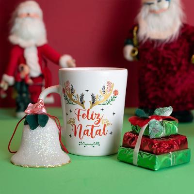Caneca Natalina De Porcelana 270ml - Magia E Amor Para Seu Natal