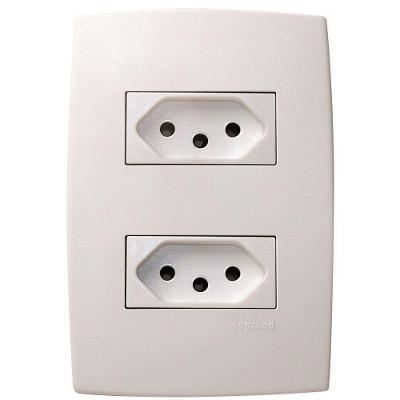 Conjunto 2 Tomadas 2p+t Pb 10a - 615075 - Pial Cj.2 Tomadas 2p+t Pb Pplus 10a Pial 615075