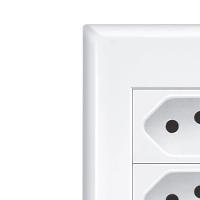 Tomada Fame 2p + T 10a Tripla - 3267 Evidence - 2