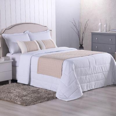 Cobre Leito Branco + Kit Peseira Matelado Copacabana Percal 300 Fios King 08 Peças 100% Poliéster - Branco/caqui