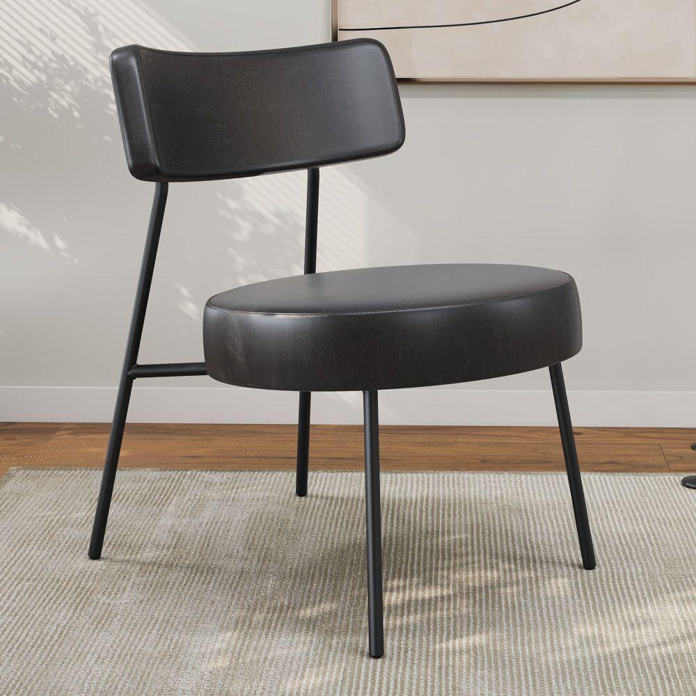 Poltrona Decorativa Sala De Estar Kobe Estofada Com Encosto Couríssimo Preto - Abmaza - 1