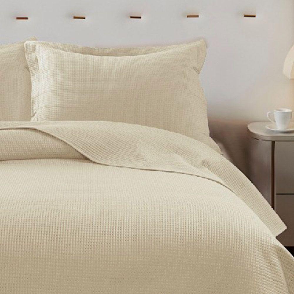 Kit Cobre Leito Colcha Afeto King 3 Peças Percal 300 Fios Peletizado - Bege - 100% Poliéster - 2
